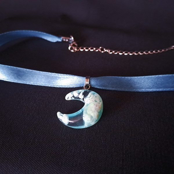 Blue moon ribbon choker - Image 4