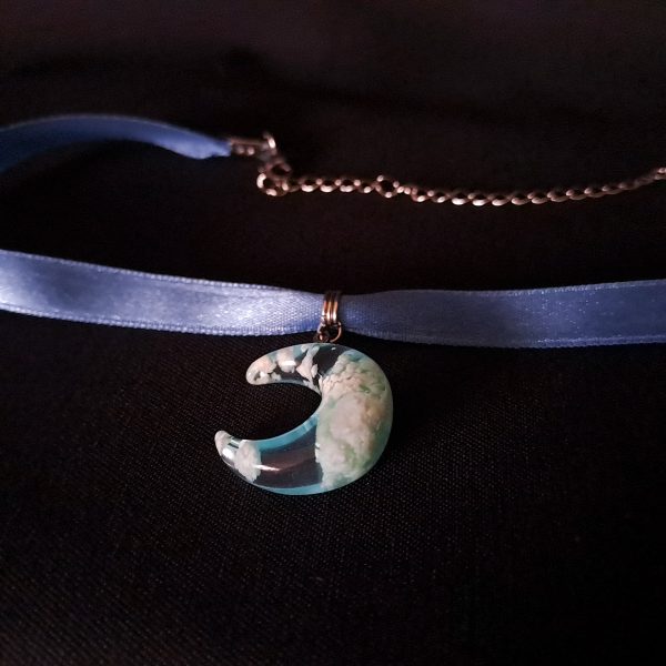 Blue moon ribbon choker - Image 5