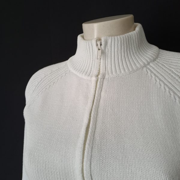 White Knitted Jacket - Image 6