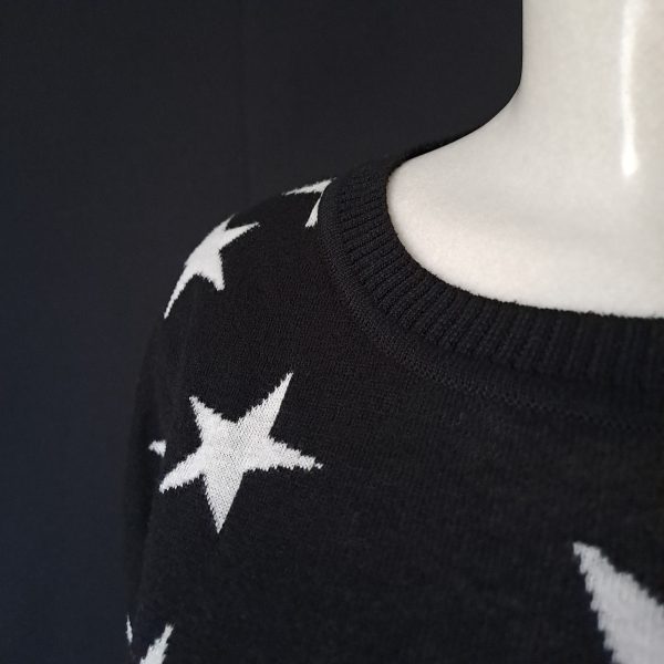 Long Star Pattern Sweater - Image 5