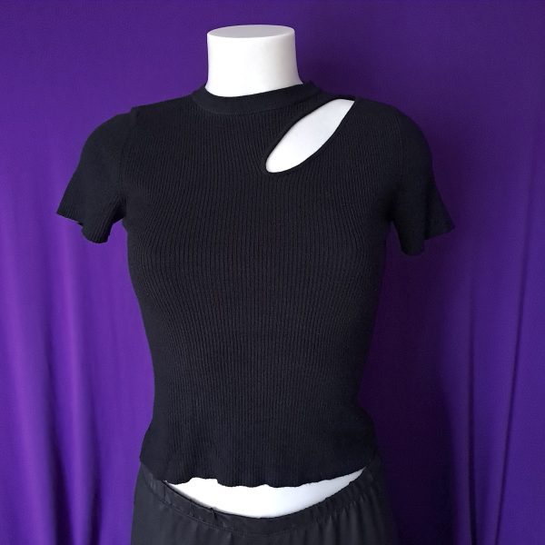 Cut-out Crop Top Ribbed - Image 2