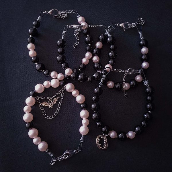 Vampire Bubblegum Bracelet Set