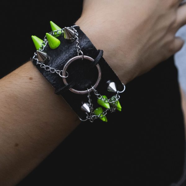 Leather Spike Bracelet - Green Spikes O-Ring & Chains