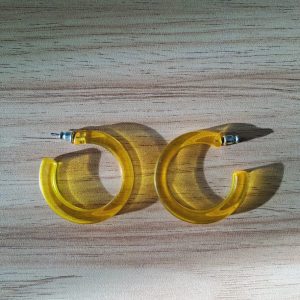 Yellow jelly hoops | Κίτρινοι ακρυλικοί κρίκοι διάφανοι