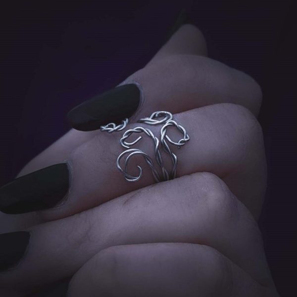 Twisty Vine Branches Ring