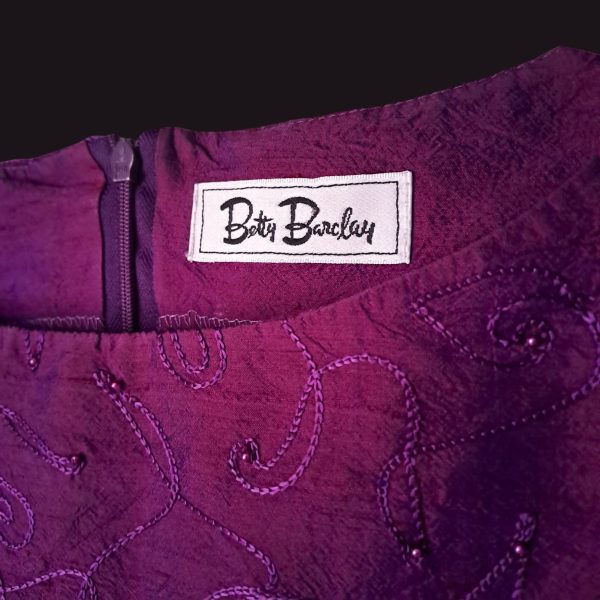 100% Silk Purple Sleeveless Top - Image 4