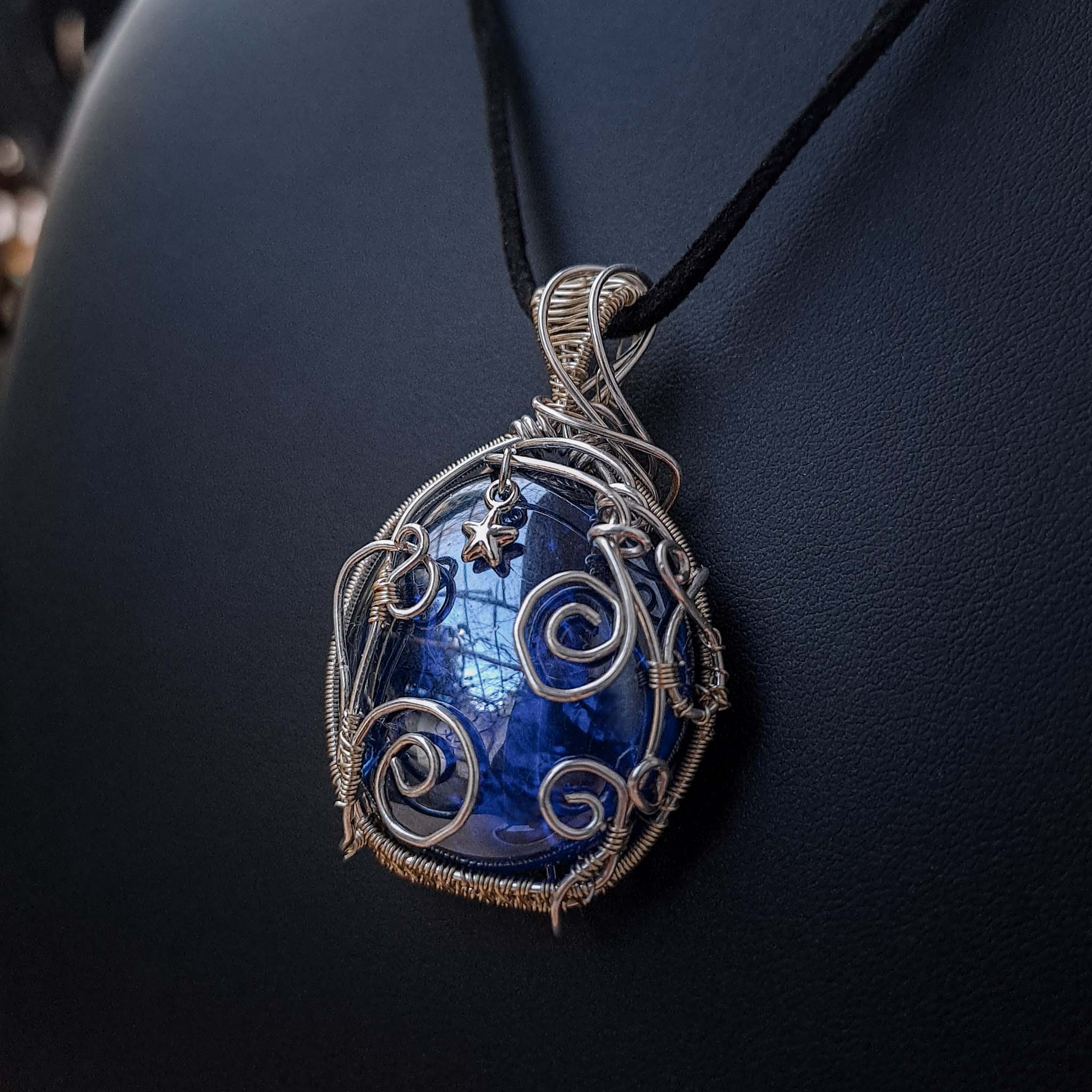 Sky Stone Pendant - Light Gold with Star Charm