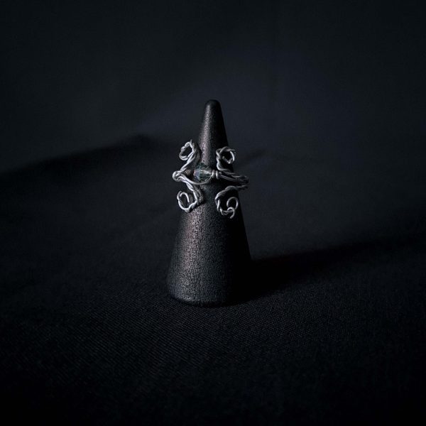 Twisty Fairy Tree Branches Nature Ring - Image 4